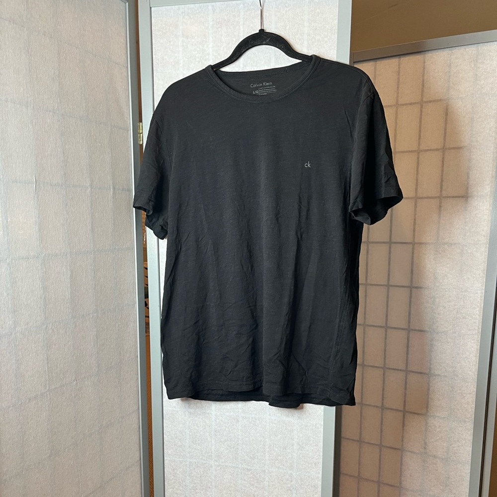 Men’s Calvin Klein black t-shirt